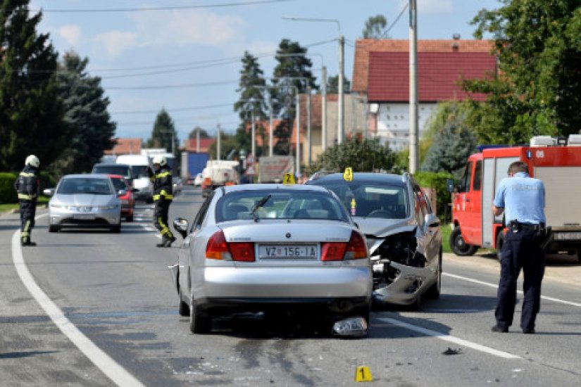 FOTO U nesreći u Nedeljancu ima ozlijeđenih, pripazite na gužvu