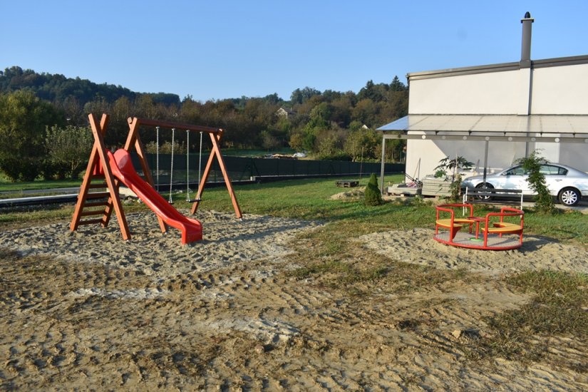 Novouređeno dječje igralište u Gornjem Ladanju