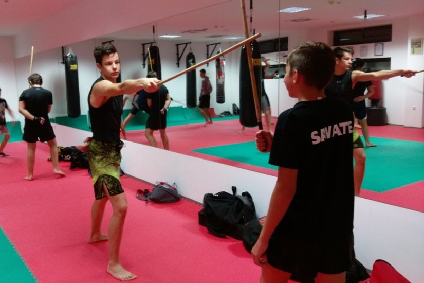 Naučite Canne de Combat uz instruktore Fight Club Kovačića