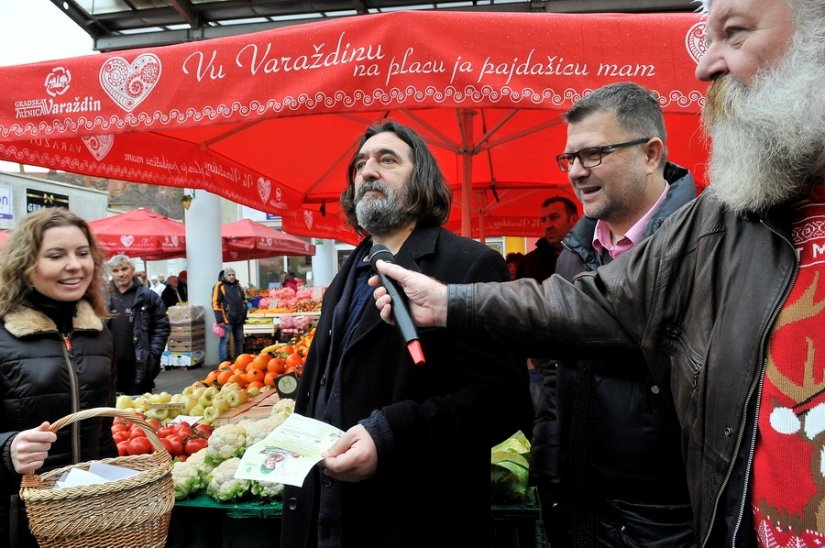 FOTO Prvi puta od kada se bira najkumica  varaždinski plac je dobio – najkumeka!