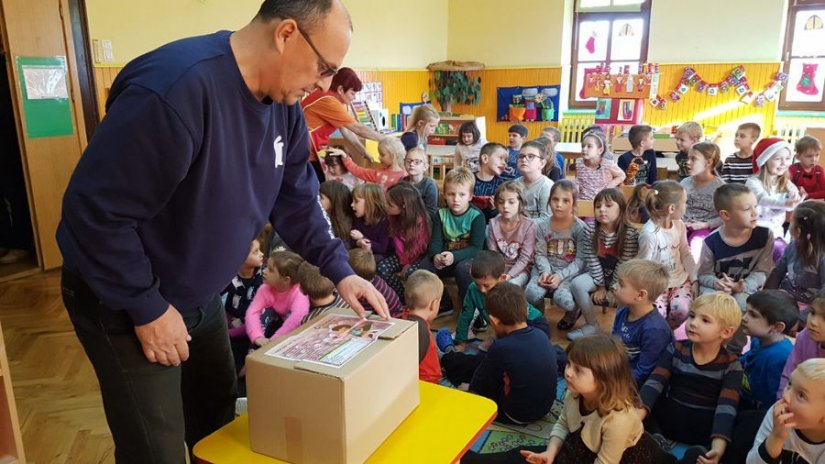 Čistoća i mališanima iz topličke &quot;Tratinčice&quot; donirala prirodni sok od jabuke