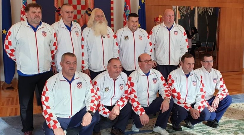 Reprezentacija sportskih ribolovaca u čijem sastavu su šestorica iz Varaždinske županije
