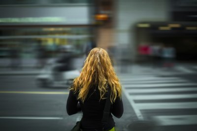 Ozlijeđena pješakinja u ulici Ruđera Boškovića, traže se očevici događaja