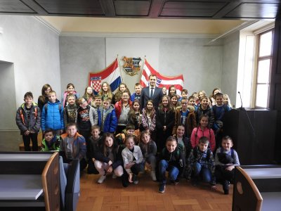 Županijsku palaču posjetili učenici Osnovne škole Trnovec Bartolovečki