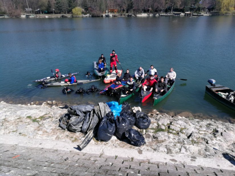 FOTO Oni ne mogu bez Drave: Uz Svjetski dan voda čistili na obali, ali i - pod vodom