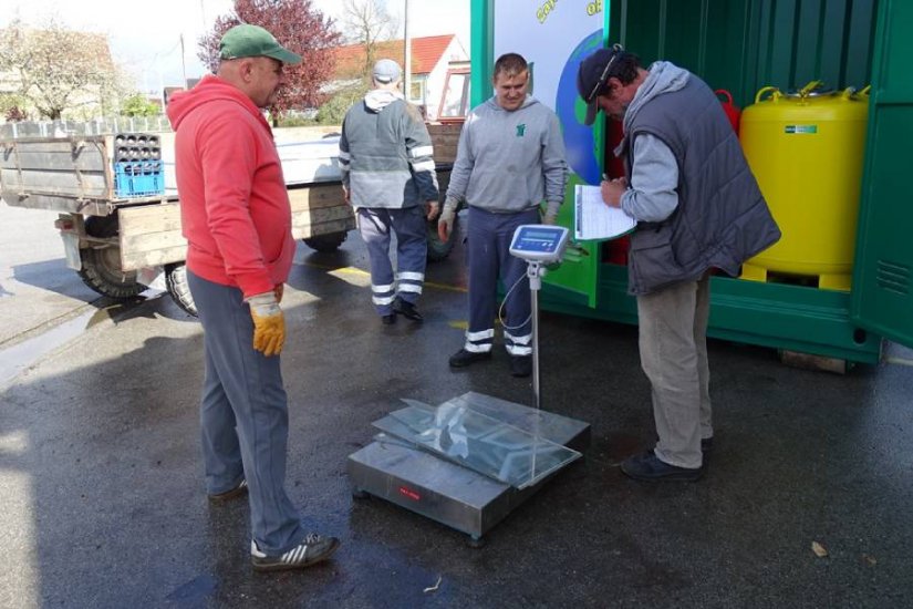 Veliki Bukovec: ulje, boje, ljepila, smole lijekovi i baterije od sada u mobilno reciklažno dvorište