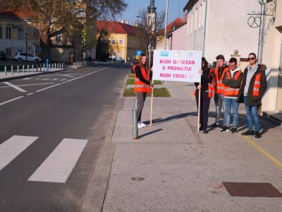 FOTO Učenici Strojarske i prometne škole Varaždin vozačima poručili da budu cool