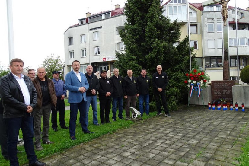 FOTO Novomarofčani obilježili godišnjicu vojno-redarstvene operacije &quot;Bljesak&quot;