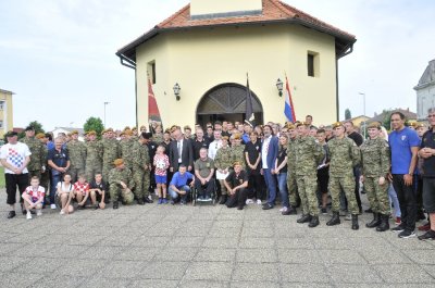 FOTO: Dalić i Vatreni posjetili vojarnu 7. gardijske brigade Puma uoči utakmice