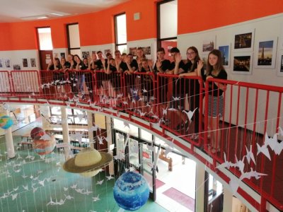 Učenici 8. razreda u Vidovcu s tisuću se ždralova oprostili od osnovne škole