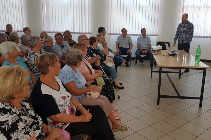 Općina Kneginec: Održano korisno predavanje liječnika o osteoartritisu