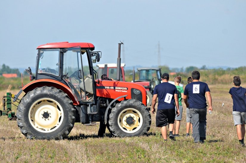 Natjecanje orača 20. srpnja na parceli Texas OPG-a Mužic Krunoslava