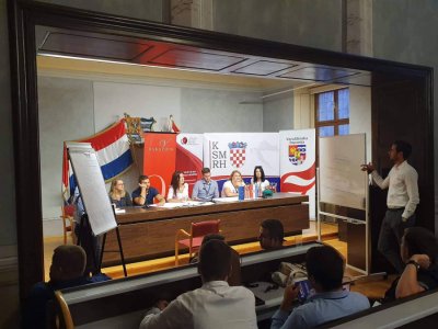60-ak članova savjeta mladih iz cijele Hrvatske na kongresu u Varaždinu
