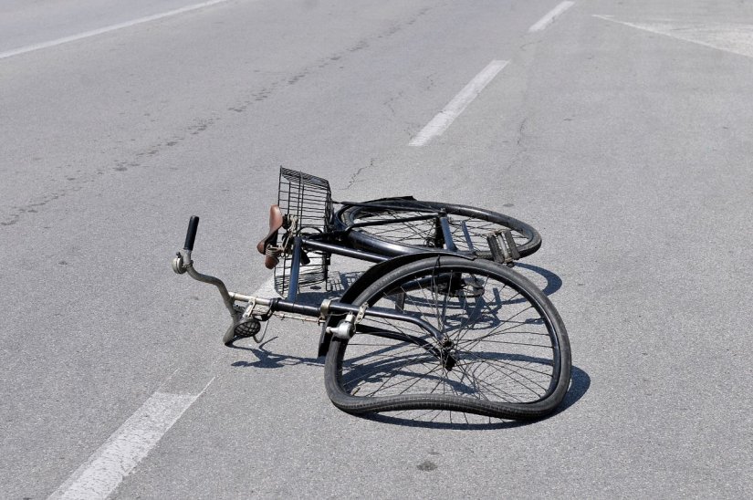 Na cesti između Cerja i Koškovca vozač naletio na biciklistu, koji je preminuo u varaždinskoj Bolnici