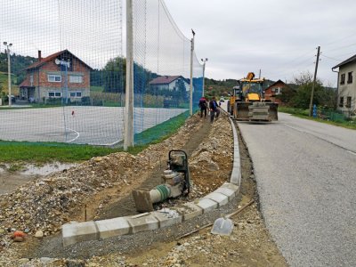 Varaždinske Toplice: Započeli radovi na uređenju nogostupa u Petkovcu