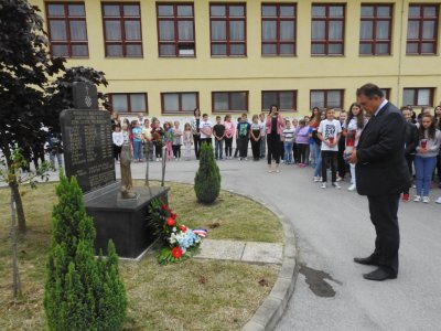 Radimir Čačić u Svibovcu Topličkom odao počast poginulim braniteljima