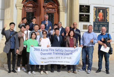Vatrogasci iz Južne Koreje posjetili varaždinsku Gradsku vijećnicu