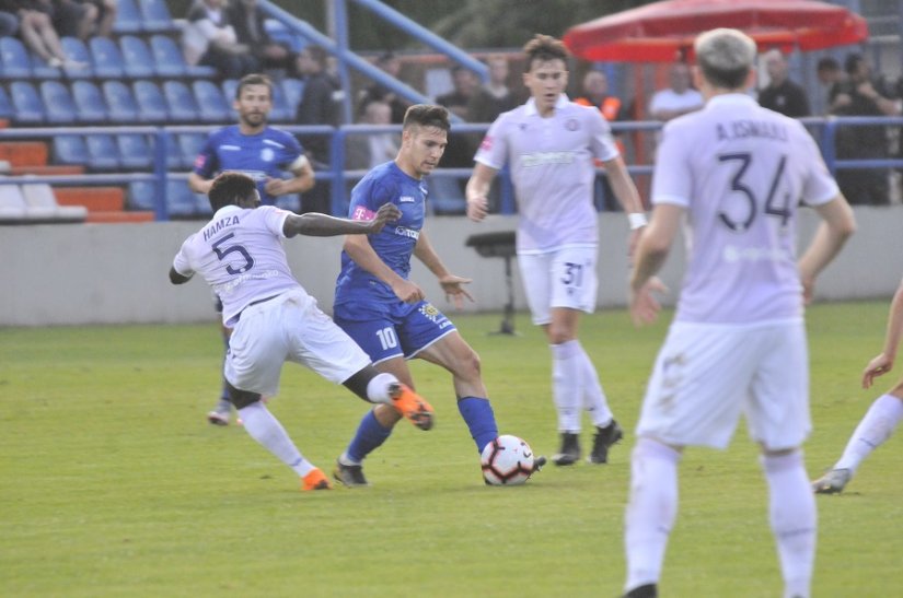 Prvi ovosezonski susret između Varaždina i Hajduka odigran je na Gradskom stadionu u Varaždinu a slavili su gosti 3:0