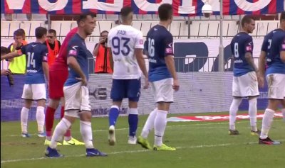 Hajduk pobijedio Varaždin 2:0, crveni karton Seniću u 90. minuti