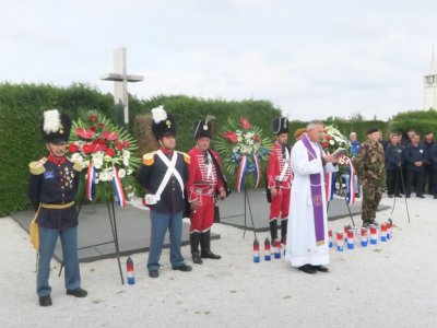 Odana počast poginulim braniteljima: &quot;S ponosom izvjesite nacionalna obilježja&quot;