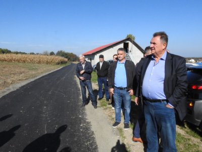 Župan obišao radove na županijskim prometnicama u Bolfanu, Petkovcu i Beretincu