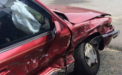 Prometna nesreća kombija i osobnog vozila, tri osobe završile u ŽB Čakovec