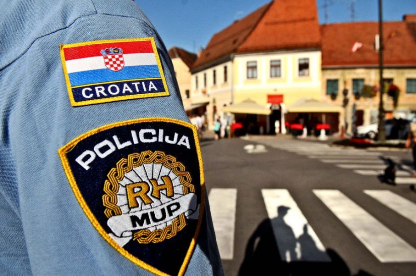 Dva muškarca i maloljetnica pretukli i opljačkali 31-godišnjaka u Varaždinu