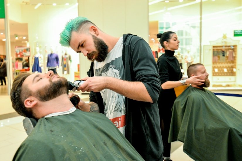 Gospon Fulir i Movember popusti privukli brojne posjetitelje