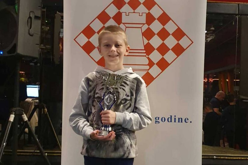 Varaždinac Max Poljan u U10 kategoriji osvojio prvo mjesto na šahovskom PH-u