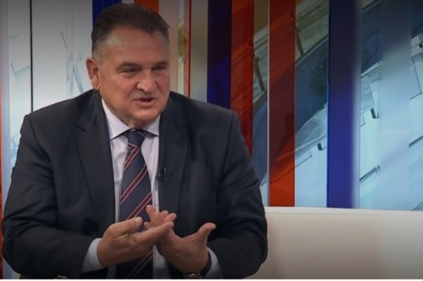 Čačić: Predsjedničina izjava o kolačima je van svake pameti, to je znak panike