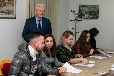 FOTO U Sračincu najbolji studenti dobili stipendije, a svi studenti božićnice