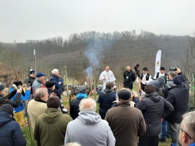Vincekovo u Tužnom: Uz pucnjeve kubura započeli vinogradarsku godinu