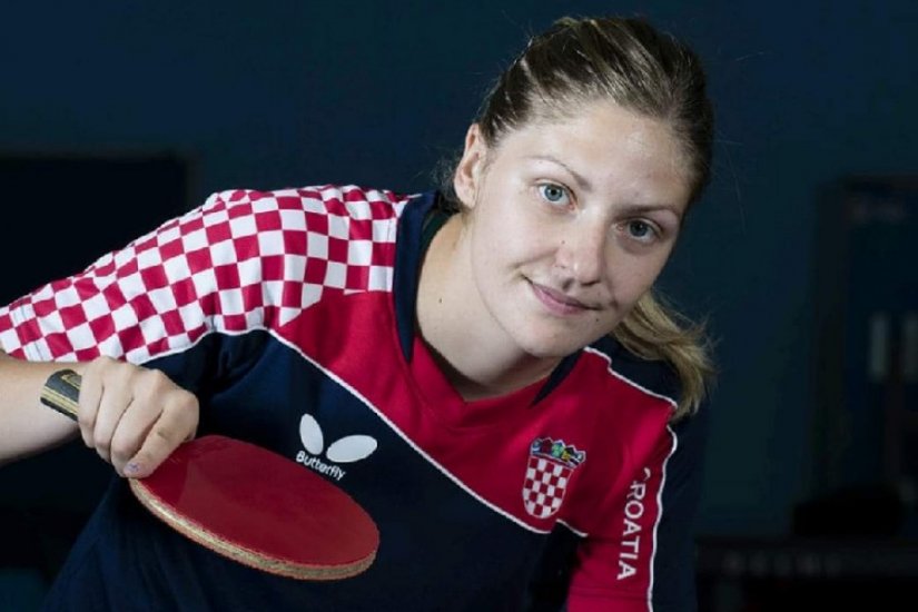 Petra Petek s reprezentacijom na kvalifikacijama u Portugalu