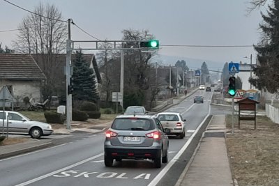 Ljubešćica: Završili radovi na pješačko-pozivnom semaforu s pokazivačem brzine