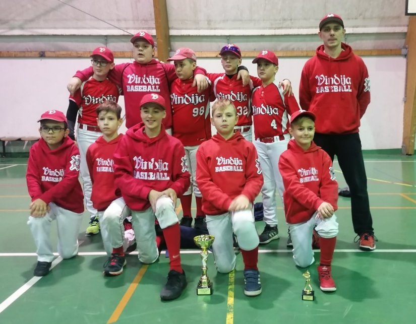 U Graberju održano 13. izdanje dvoranskog baseball turnira &quot;Vindija indoor&quot;