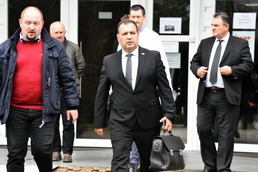 Ministar Beroš potpisao odluku o proglašavanju opasnosti od epidemije koronavirusom