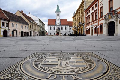 EU u podne zatvara granice, Francuska dopušta samo nužna kretanja, a mi?