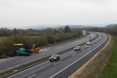 Zabranit će se i međugradski promet osobnim automobilima, prolaze samo neophodne službe