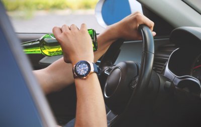 U Ivanečkom Naselju u alkoholiziranom stanju izvao sudar tri automobila i odšetao se s mjesta sudara