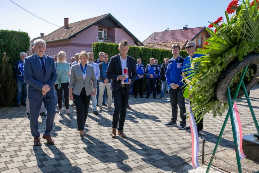 FOTO Obilježen Dan državnosti na groblju u Sračincu i Svibovcu Podravskom