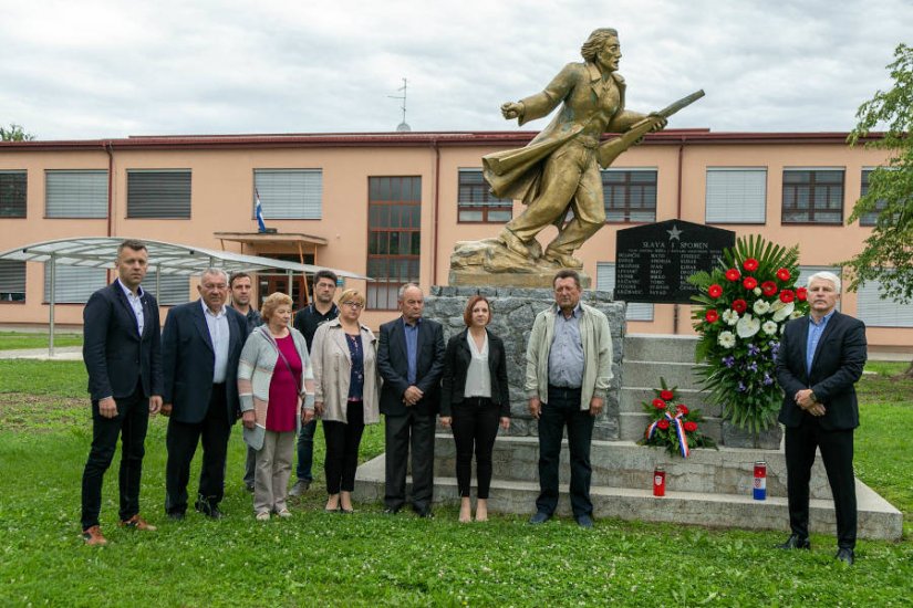 FOTO: U Sračincu obilježen Dan antifašističke borbe