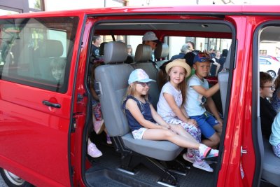 JVP Varaždin donirao Dječjem vrtiću Varaždin vatrogasno kombi vozilo