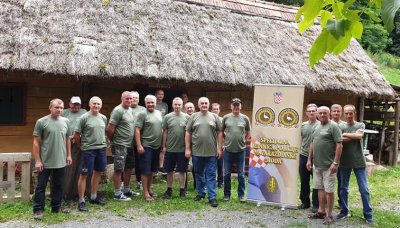 FOTO Članovi USJP &quot;Roda&quot; Dan pobjede i domovinske zahvalnosti obilježili na Grebengradu