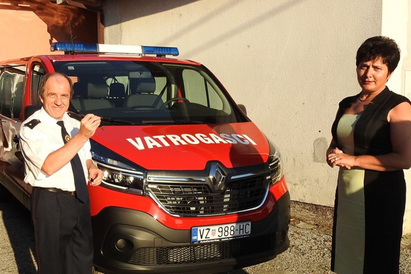 FOTO Varaždinske Toplice: DVD Vrtlinovec dobilo novo vatrogasno kombi vozilo