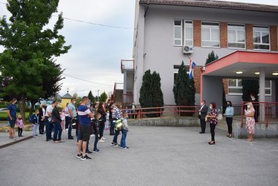 FOTO: U izvanrednim okolnostima počela nastava i u OŠ Vinica