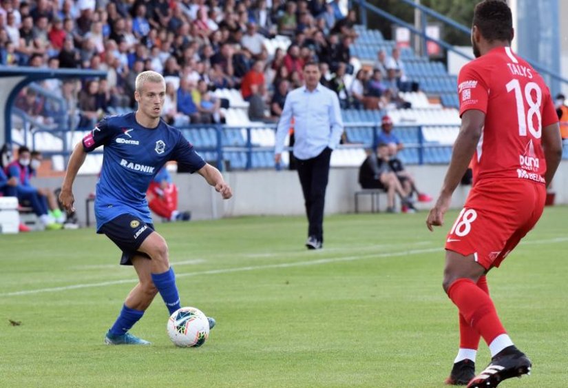 U posljednjem međusobnom susretu,a u sklopu prošle sezone, Varaždin je na svom stadionu pobijedio Osijek 1:0