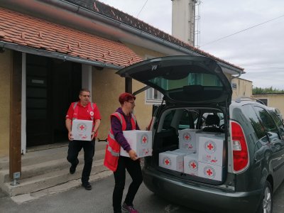 Ukupno 350 obitelji s područja djelovanja GDCK Ivanec dobilo pakete hrane