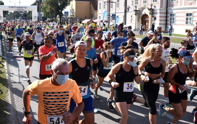 FOTO: Tea Faber i Ivan Dračar pobjednici 26. Joma Varaždinskog polumaratona