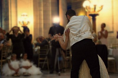 Nove mjere za ugostitelje i svadbe: Stolovi na 3 metra, plesati smiju samo mladenci