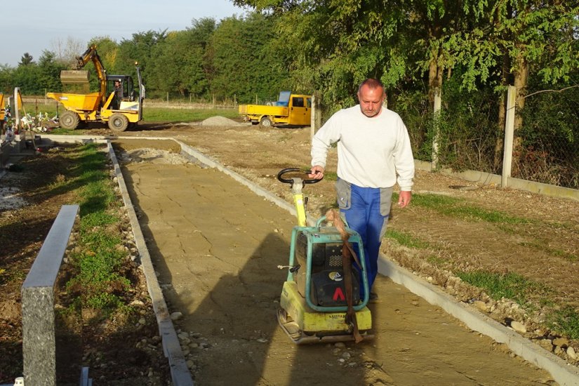 FOTO Uređuje se groblje u Petrijancu, projekt vrijedan više od pola milijuna kuna